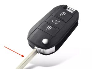 chiave completa con telecomando originale IEA 3 tasti con faro o macchina chip NCF2960 hitag AES type c