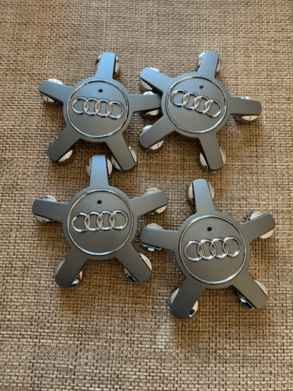 coprimozzo  audi 135 mm grigio scuro a ragno stella